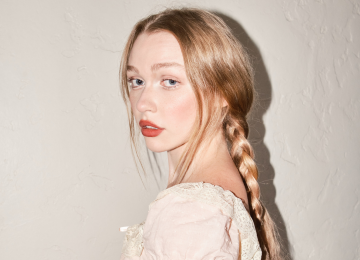 Mollie Elizabeth: People Pleaser Live