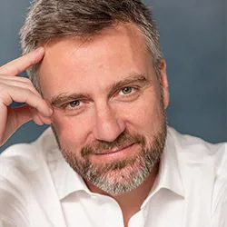 Mano Felciano