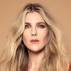 Lily Rabe
