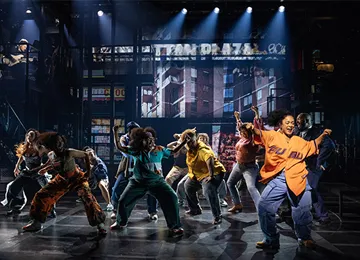 Image of Maleah Joi Moon and the company of HELL'S KITCHEN