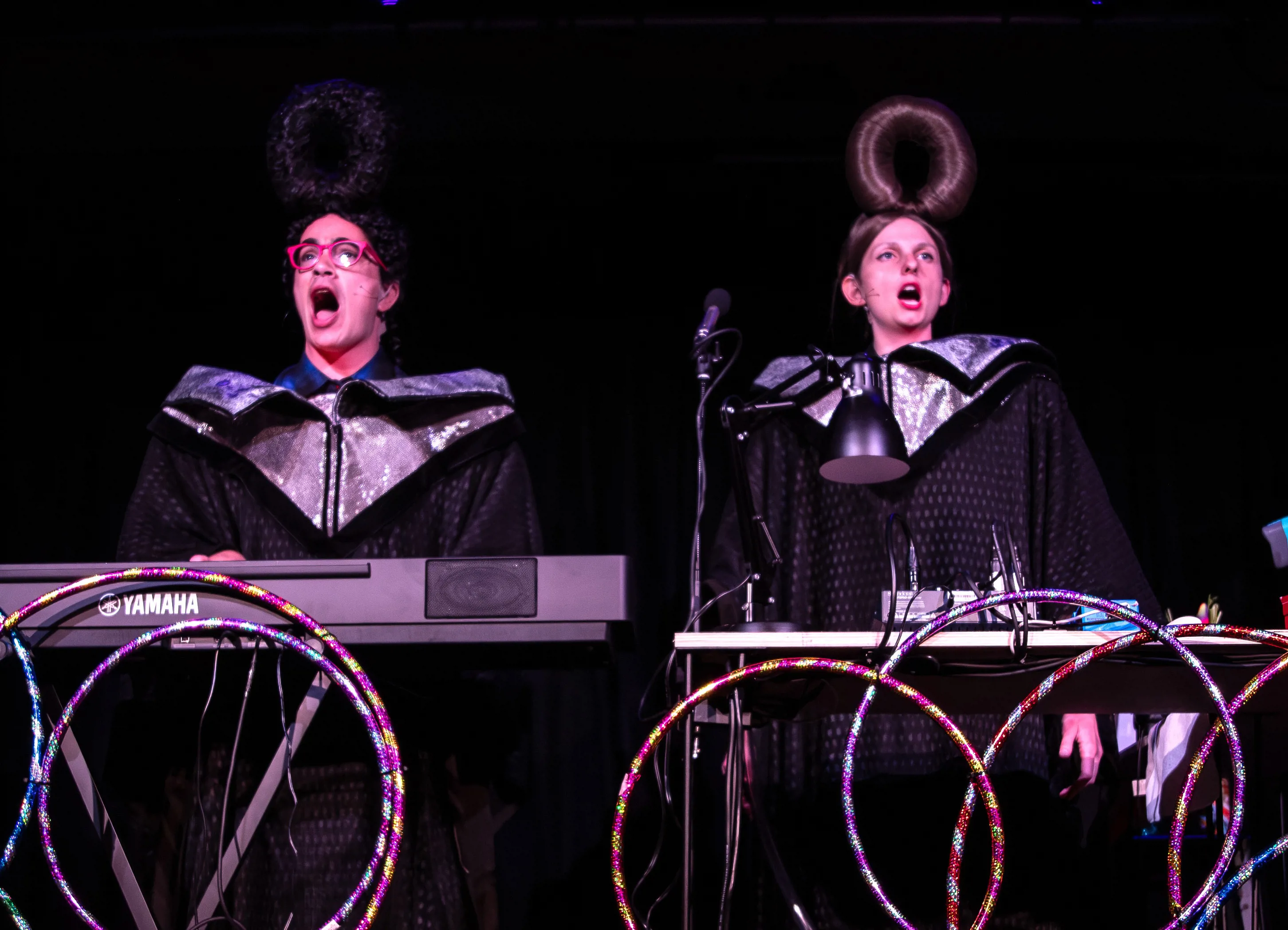 American Sing-Song: Hole!