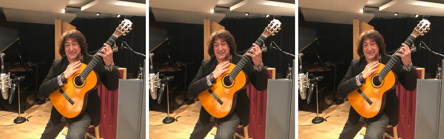 Toninho Horta performing